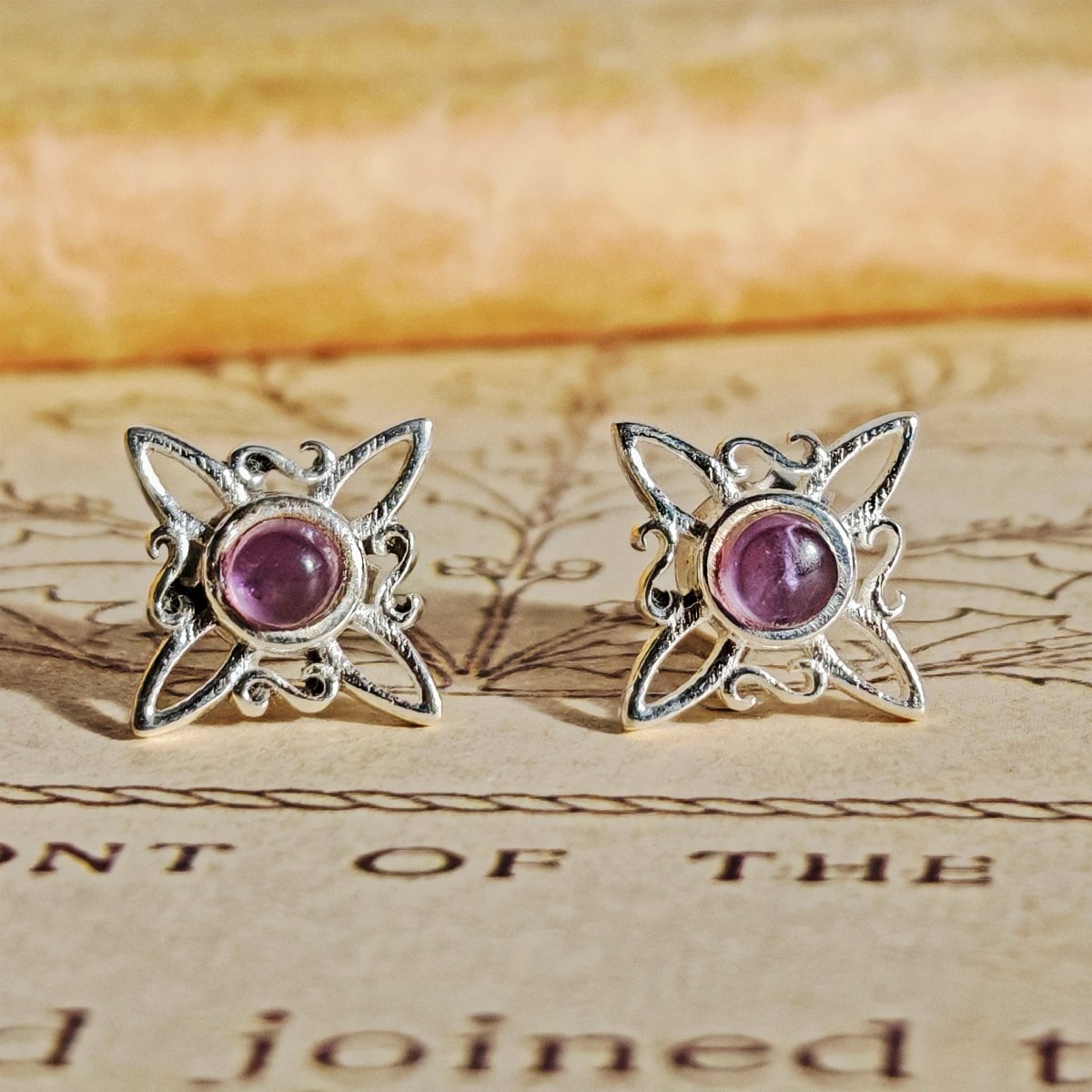 Pendientes Nudo de Bruja con Amatista en Plata de Ley 925