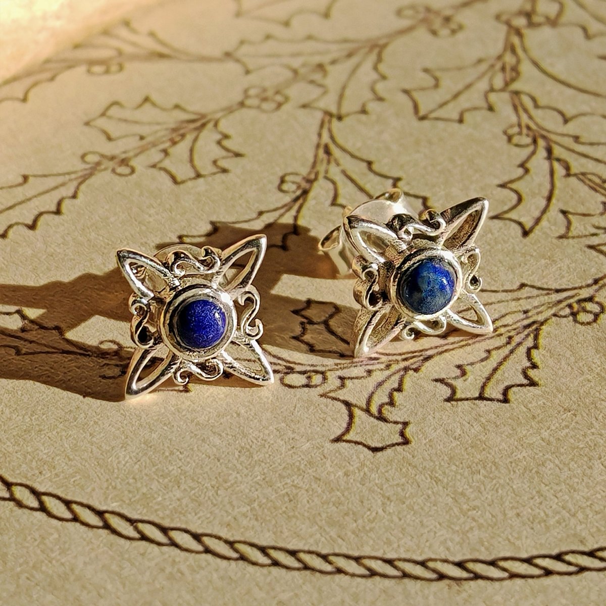 Pendientes Nudo de Bruja con Lapislázuli en Plata de Ley 925