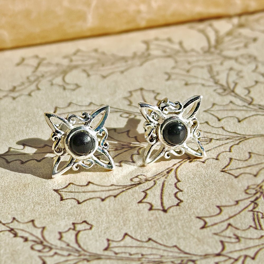 Pendientes Nudo de Bruja con Ónix en Plata de Ley 925