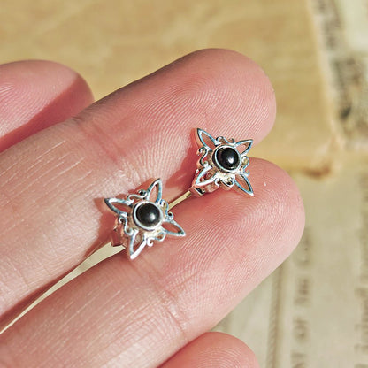 Pendientes Nudo de Bruja con Ónix en Plata de Ley 925