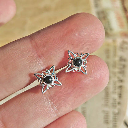 Pendientes Nudo de Bruja con Ónix en Plata de Ley 925