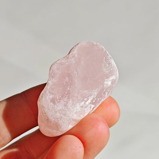 Piedra Vidente de Cuarzo Rosa 01 - Edición Imperfecta - Sensaido
