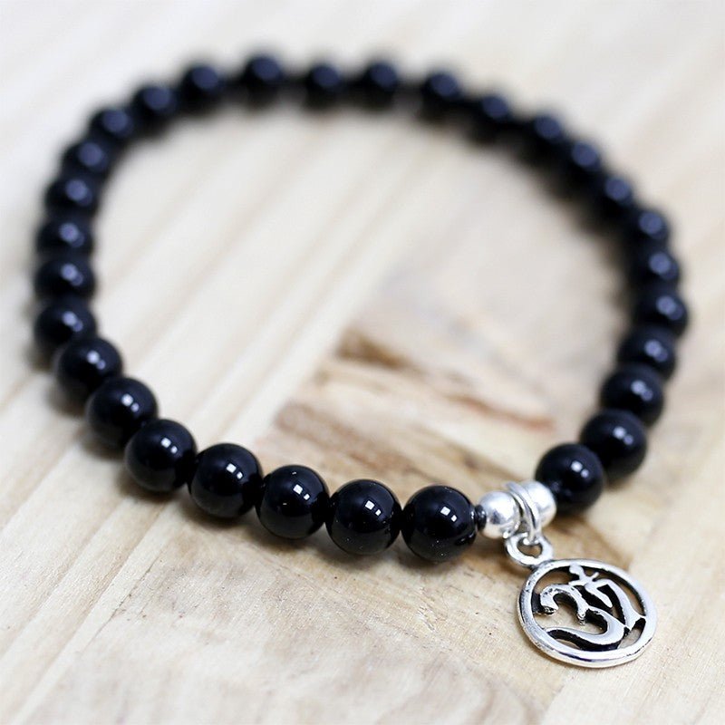 Pulsera de Ágata Negra y Símbolo OM en Plata de Ley - Sensaido