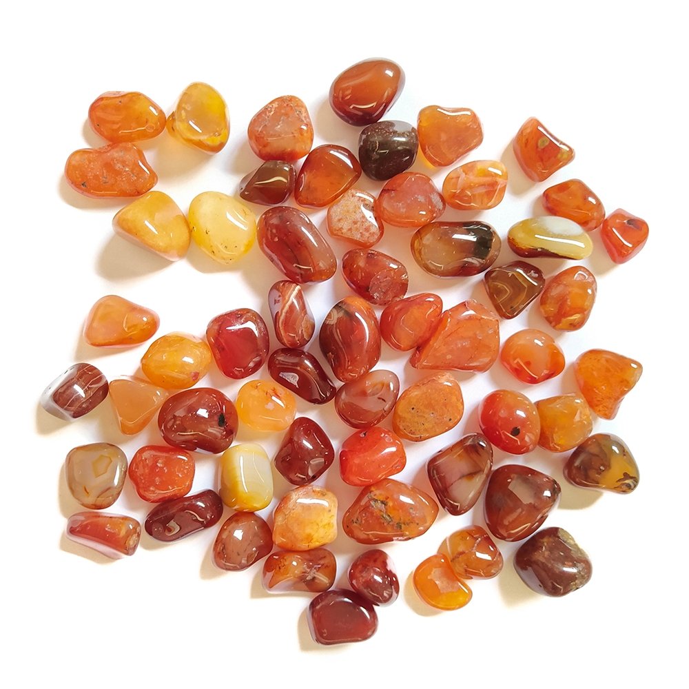 Rodado de cornalina de Mystical Tienda, piedra redonda y pulida con vibrantes tonos rojos y anaranjados.
