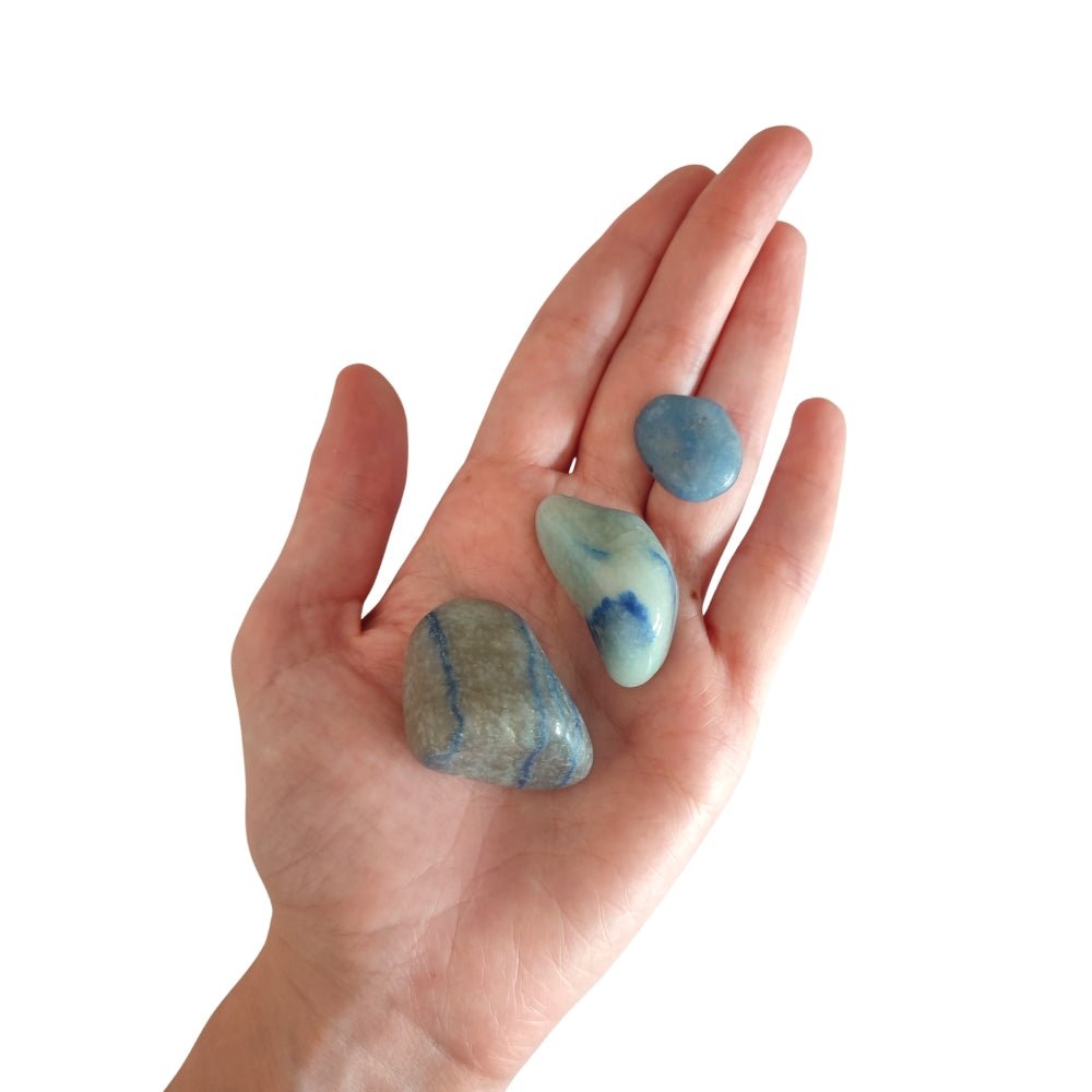 Rodado de cuarzo azul de Mystical Tienda, piedra pulida y redonda con brillo natural, ideal para decoración y terapias energéticas.