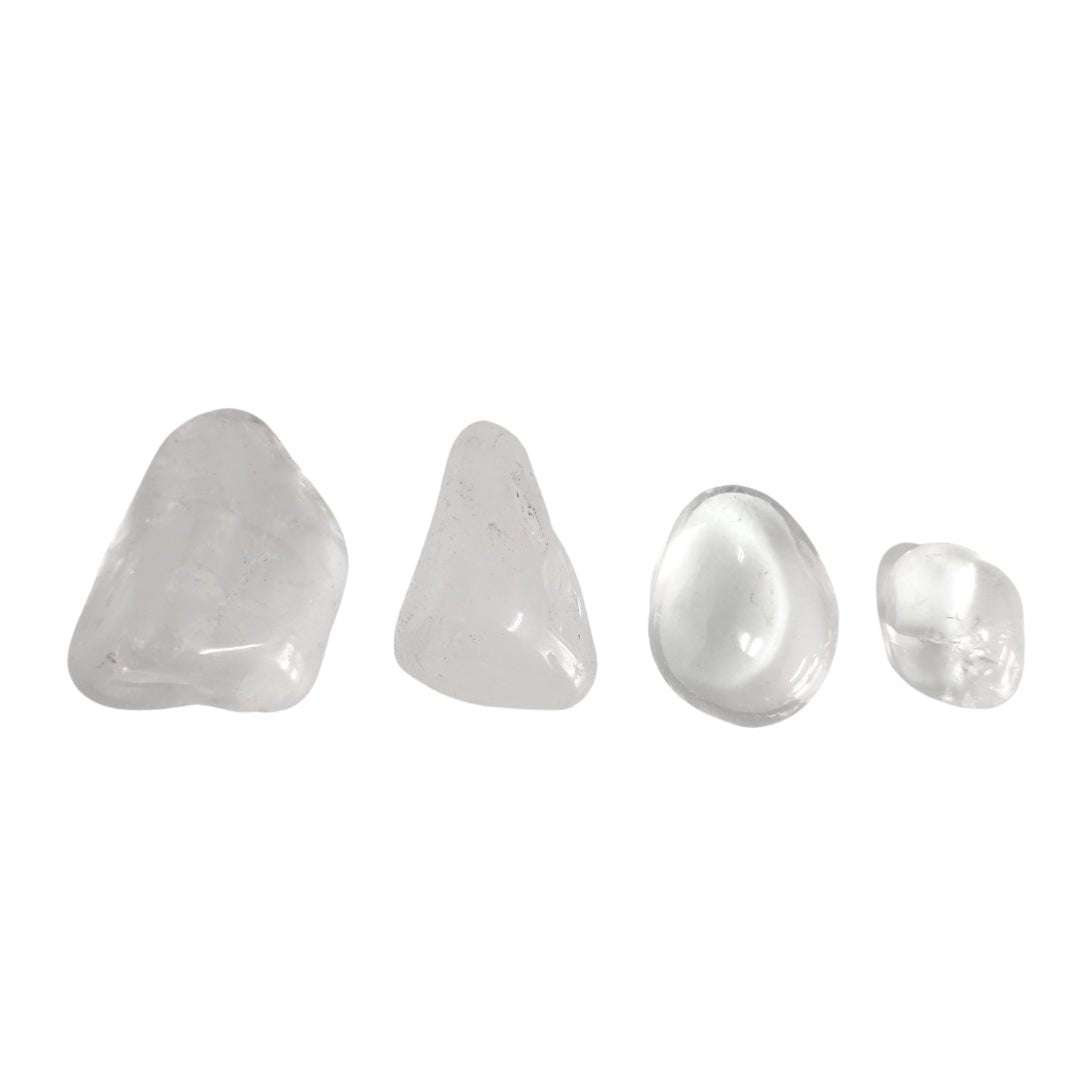 Rodado de cuarzo blanco de la marca Mystical Tienda, muestra su superficie lisa y brillante en color blanco puro.