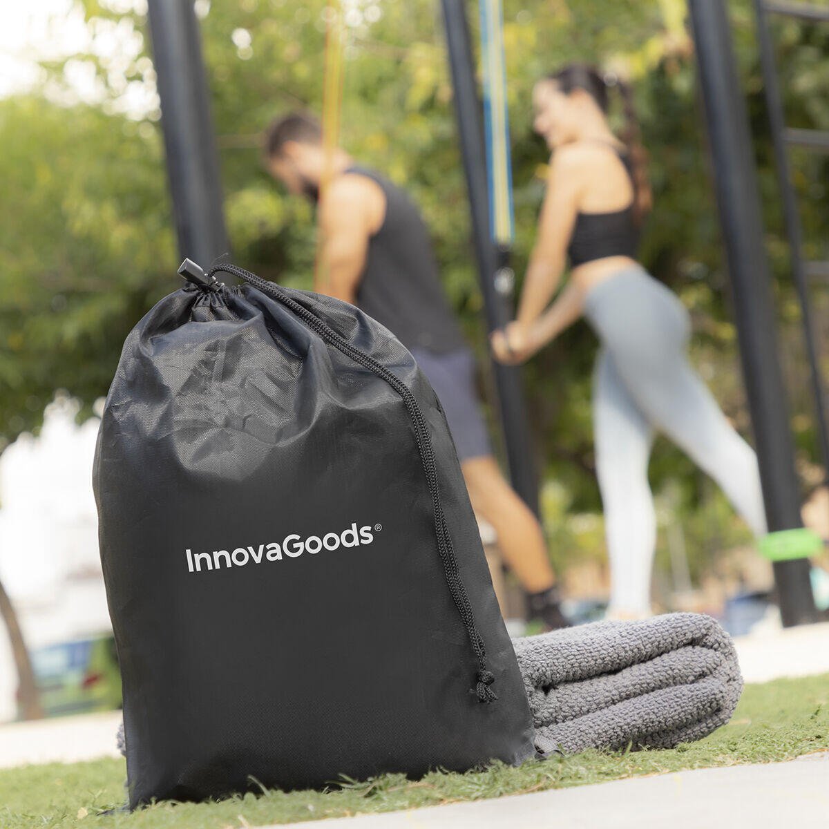 Set de 5 bandas de resistencia innovagizmo con accesorios y guía de ejercicios, ideal para entrenamiento en casa y fitness.