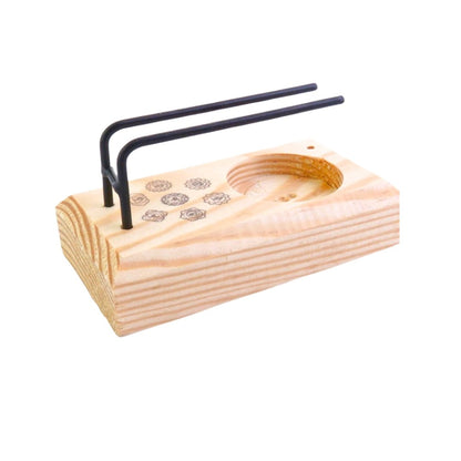 Incensario soporte quemador para Palo Santo y sahumerio, de estilo artesanal, con diseño decorativo para aromaterapia.
