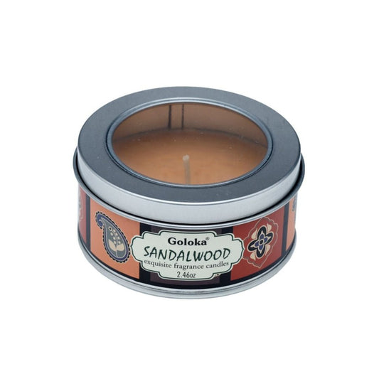 Vela de cera en lata Goloka con aroma a sándalo, ideal para aromaterapia y ambientación en interiores.