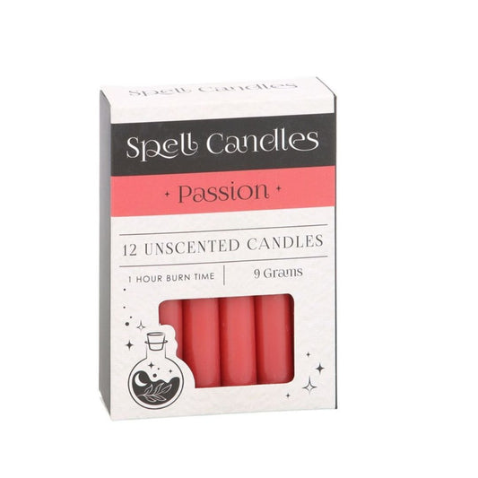 Vela de la marca Mystical Tienda, vela Spell Candles Pasión con diseño decorativo y colores vibrantes para rituales.